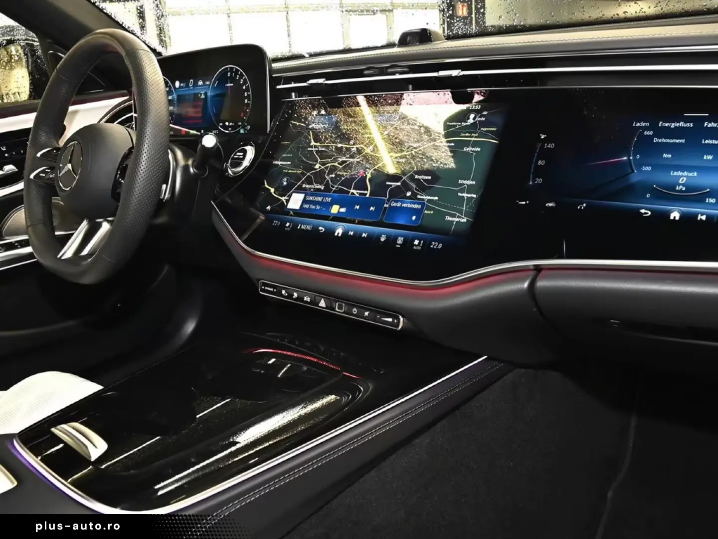 Mercedes-Benz E 400 e 4M AMG Premium    Pano