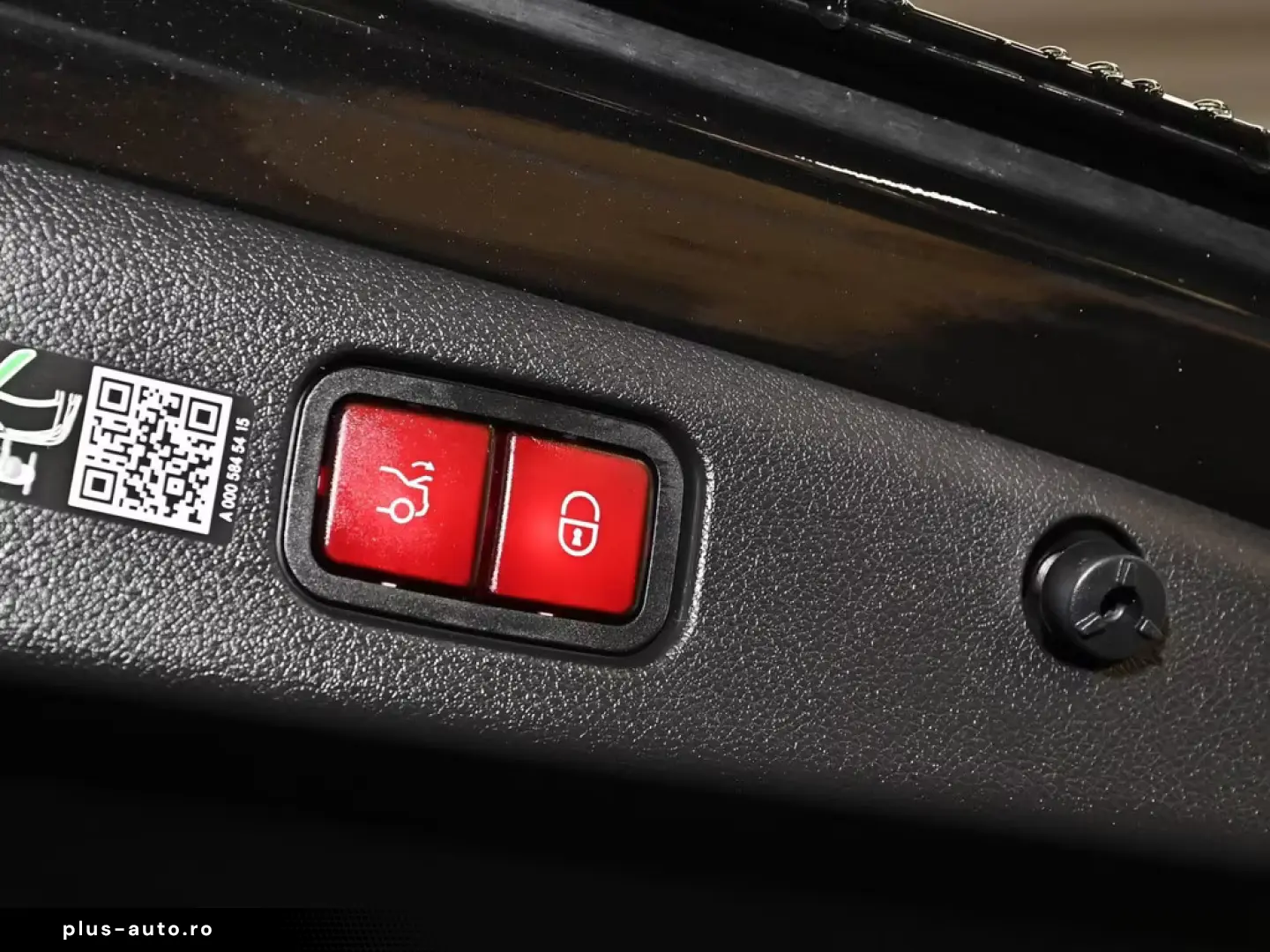 Mercedes-Benz E 400 e 4M AMG Premium    Pano