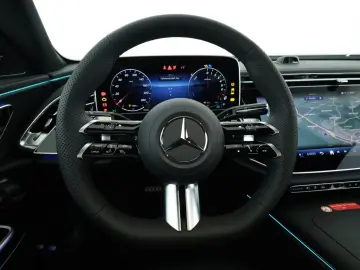 Mercedes-Benz E 400 e 4MATIC  360  Pano Amg Prem