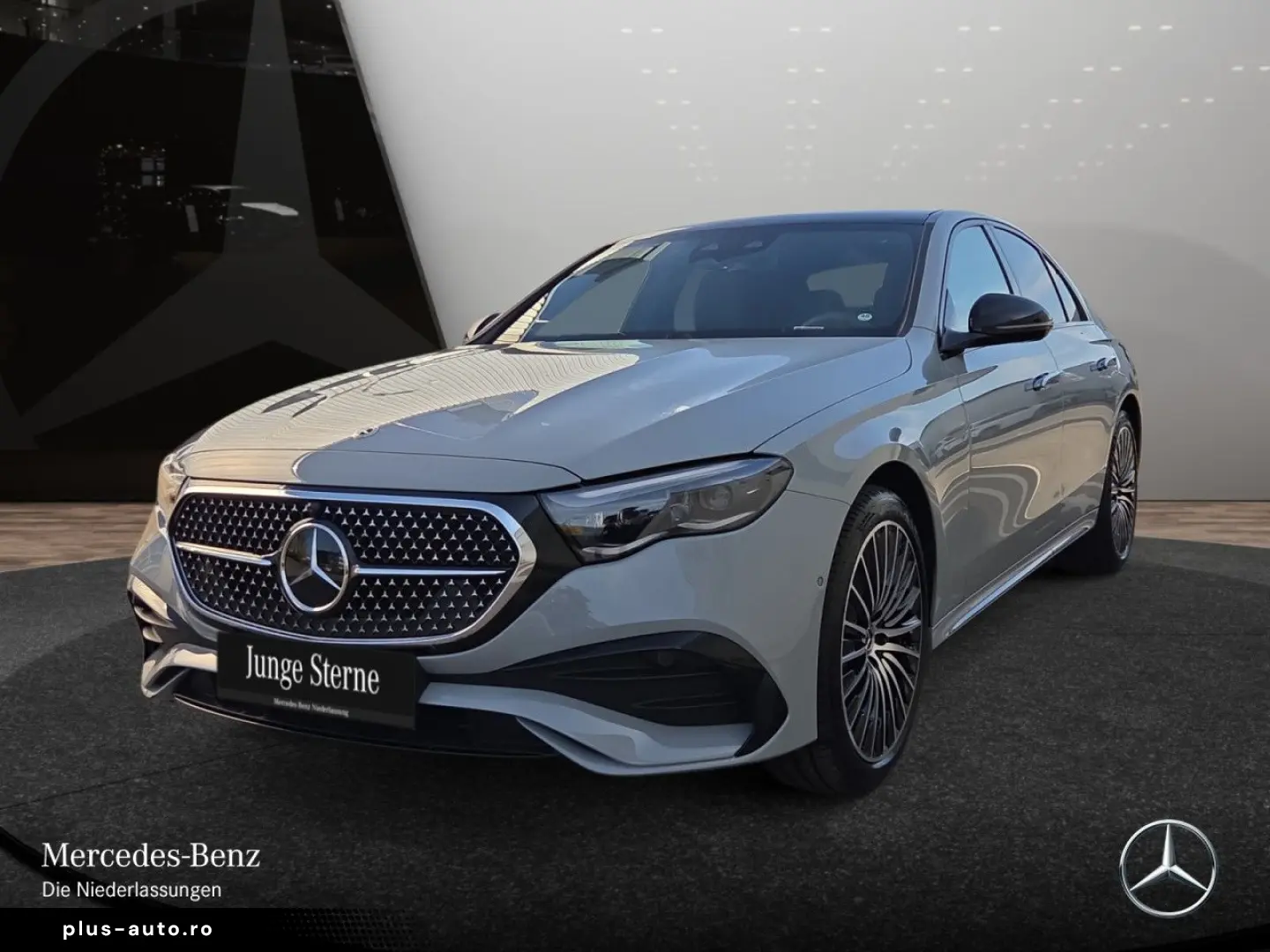 MERCEDES-BENZ E 400 e 4M AMG Prem  PANO NIGHT 20  Bur4D HUD