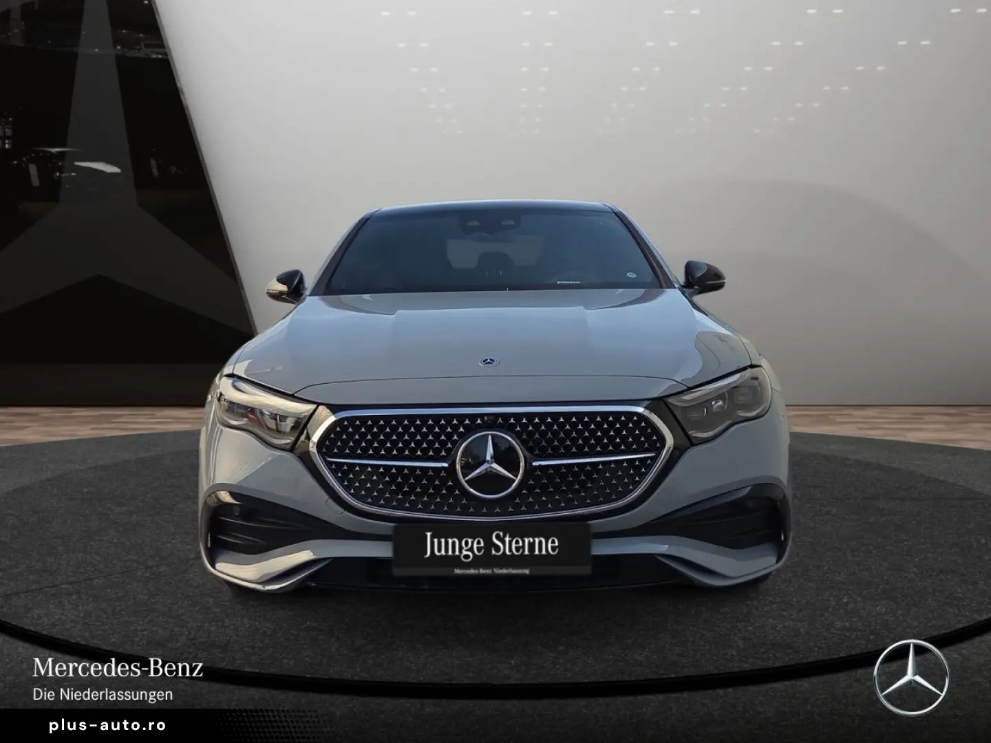 MERCEDES-BENZ E 400 e 4M AMG Prem  PANO NIGHT 20  Bur4D HUD