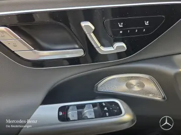 MERCEDES-BENZ E 400 e 4M AMG Prem  PANO NIGHT 20  Bur4D HUD