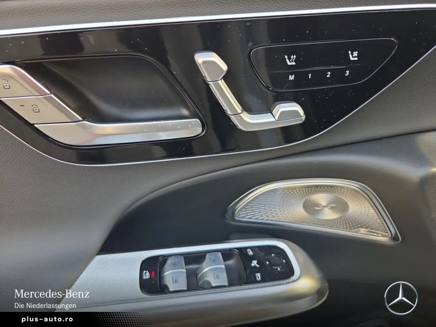 MERCEDES-BENZ E 400 e 4M AMG Prem  PANO NIGHT 20  Bur4D HUD
