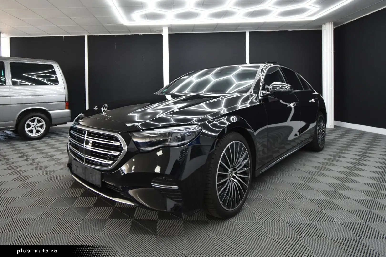 MERCEDES-BENZ E400e 4Matic Exclusive PremiumPlus DIG&hellip;