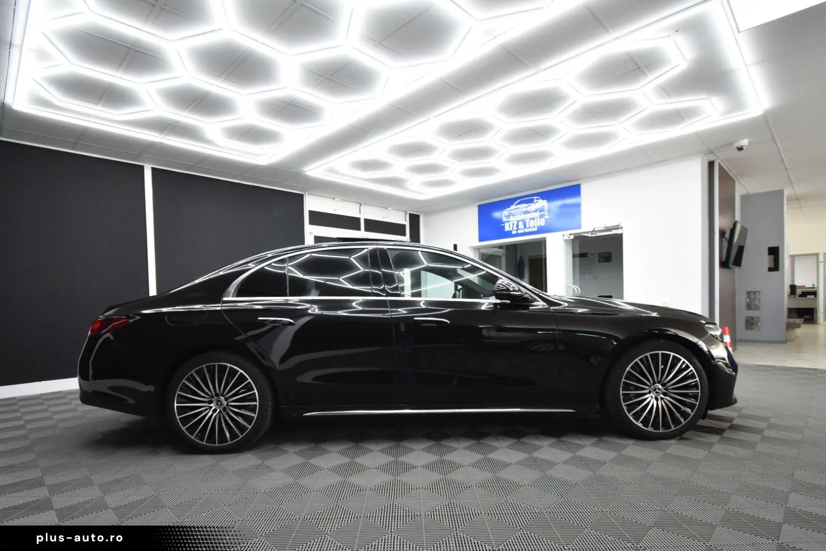 MERCEDES-BENZ E400e 4Matic Exclusive PremiumPlus DIG&hellip;
