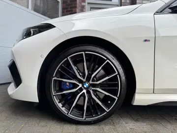 BMW 218i GranCoupe M Sport M seats h k ACC
