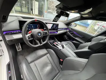 BMW M5 Limousine M-Drive-Pack B&W Carbon
