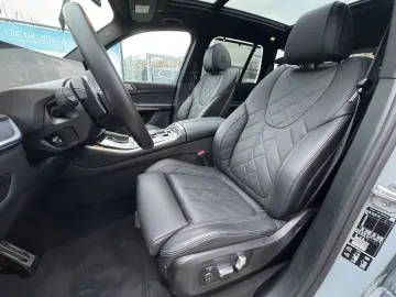 BMW X5 xDrive30d M Sport Pro 2-axle air susp 22  7-seater