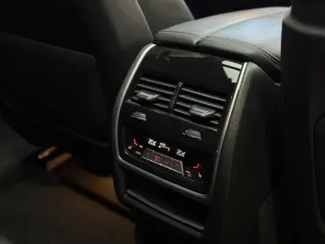 BMW X6 30 d xD M Sport Pano SKY HuD Luftf Massage