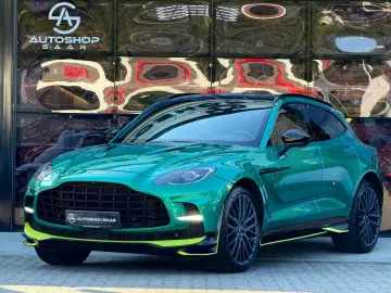 ASTON MARTIN DBX707 AMR23   Podium Green   Carbon Keramik