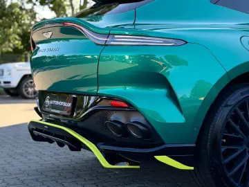 ASTON MARTIN DBX707 AMR23   Podium Green   Carbon Keramik