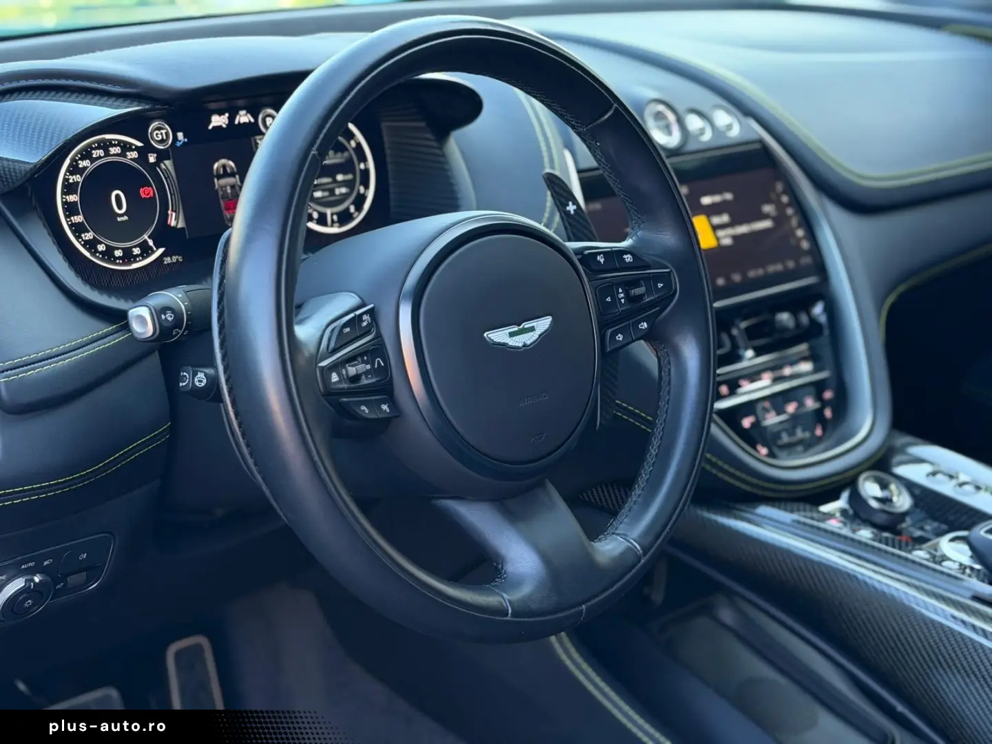 ASTON MARTIN DBX707 AMR23   Podium Green   Carbon Keramik