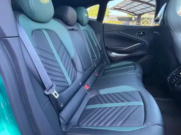 ASTON MARTIN DBX707 AMR23   Podium Green   Carbon Keramik