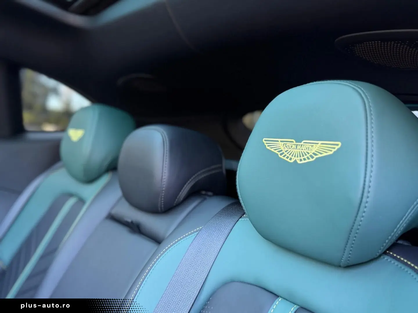 ASTON MARTIN DBX707 AMR23   Podium Green   Carbon Keramik