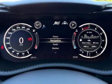 ASTON MARTIN DBX707 AMR23   Podium Green   Carbon Keramik