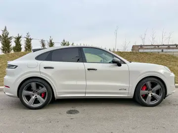 Porsche Cayenne-Coupe