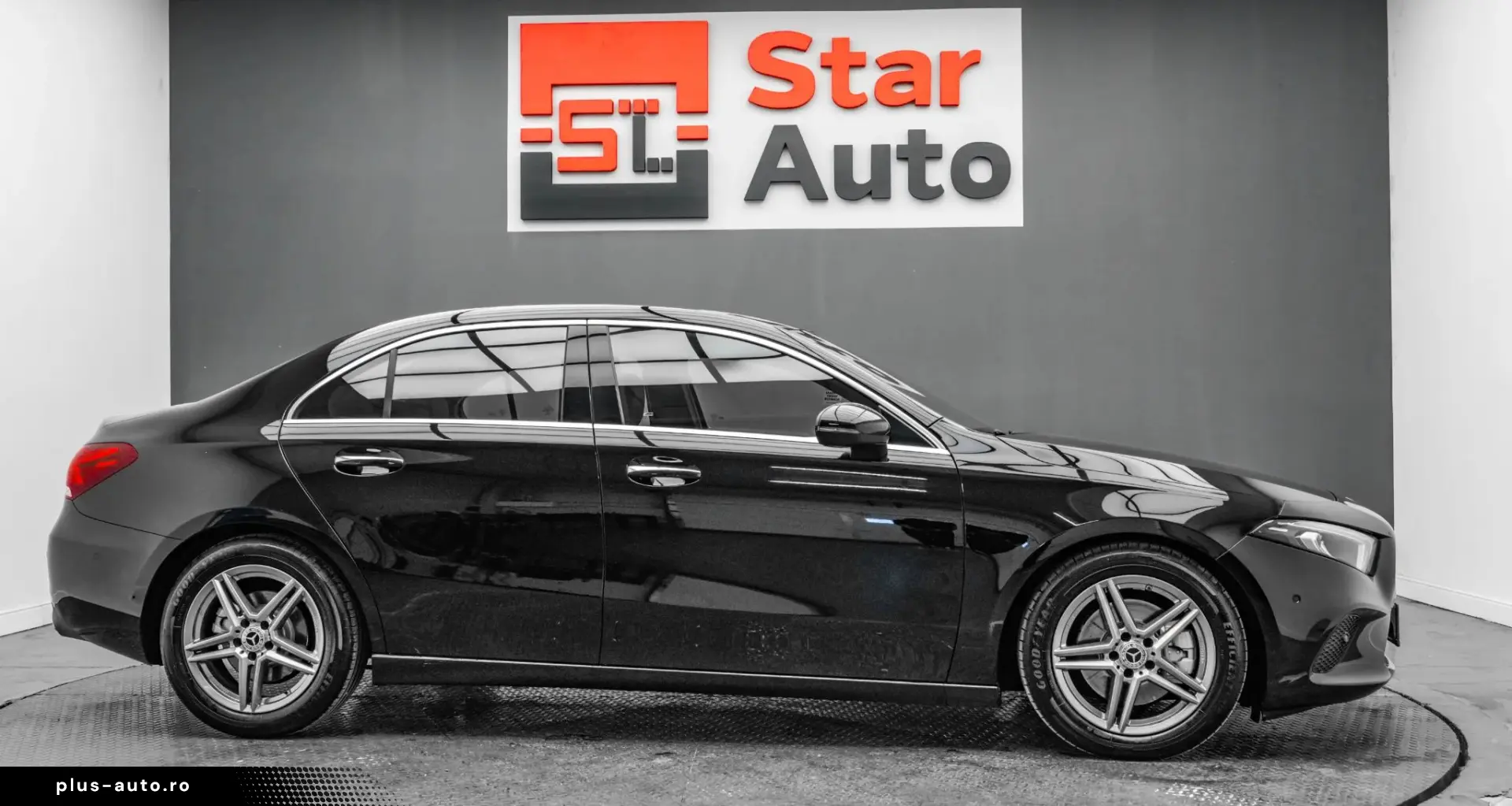 Mercedes-Benz A-220