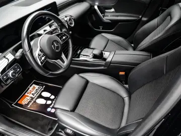 Mercedes-Benz A-220