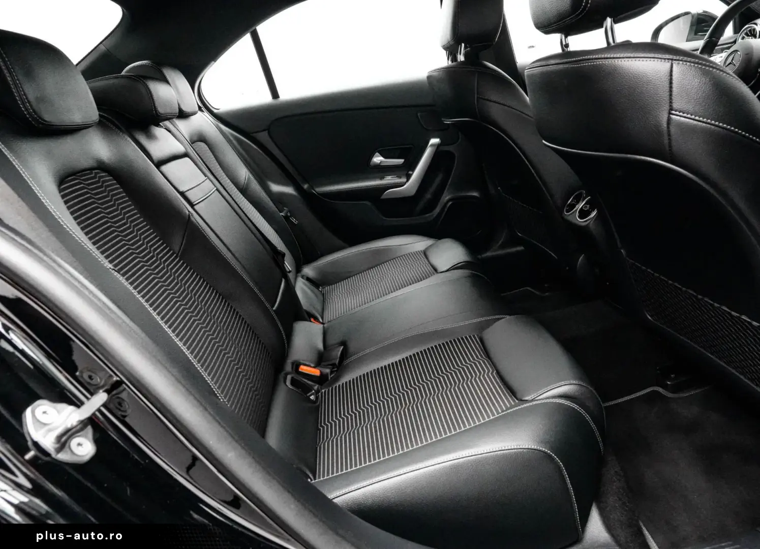 Mercedes-Benz A-220