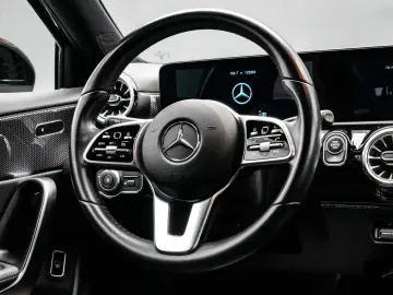 Mercedes-Benz A-220