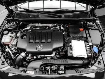 Mercedes-Benz A-220
