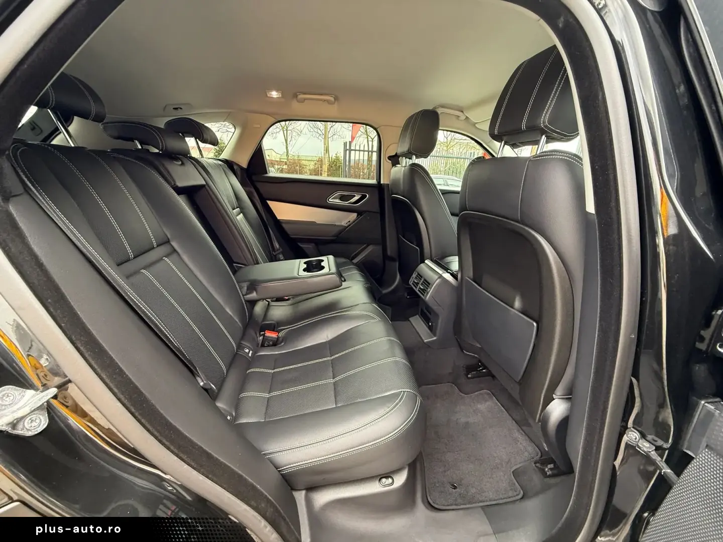Land-Rover Range-Rover-Velar