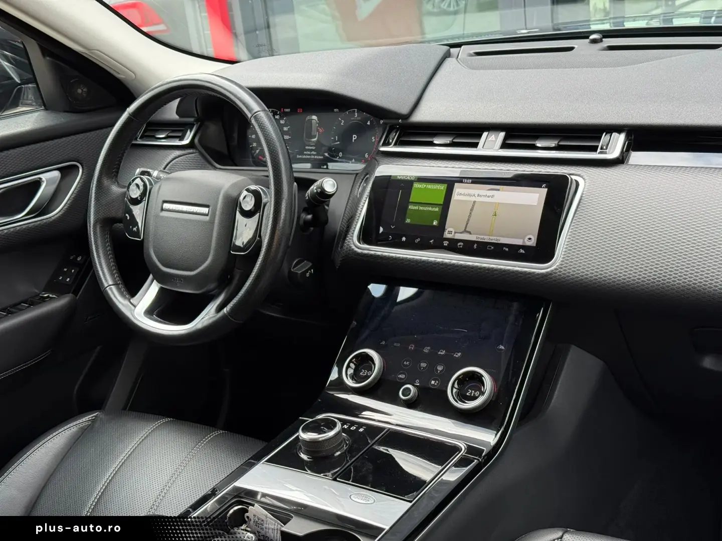 Land-Rover Range-Rover-Velar
