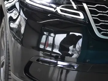 Land-Rover Range-Rover-Velar
