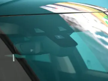 Land-Rover Range-Rover-Velar