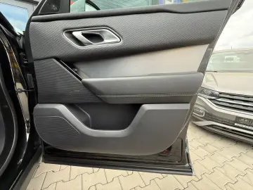 Land-Rover Range-Rover-Velar