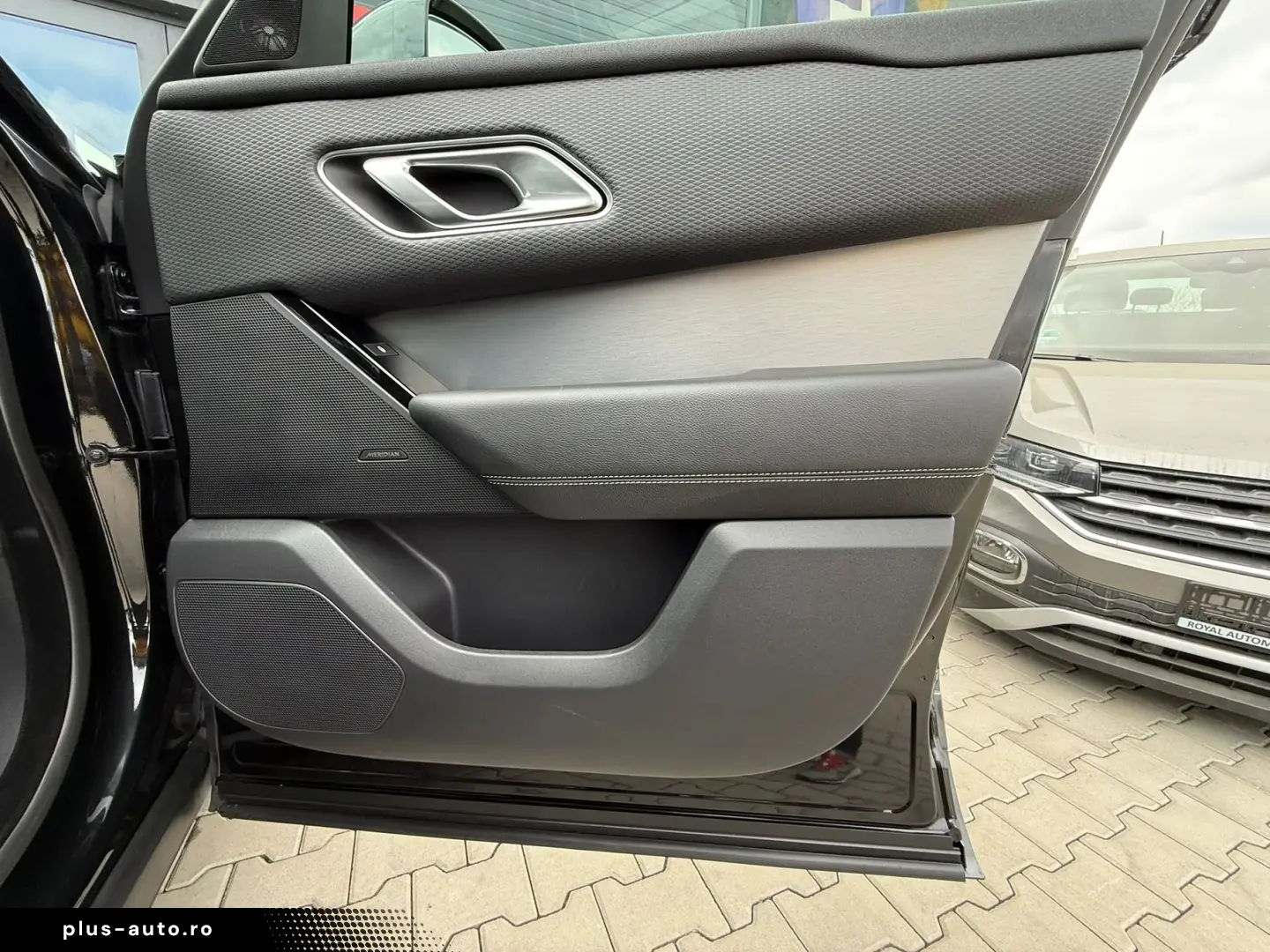 Land-Rover Range-Rover-Velar