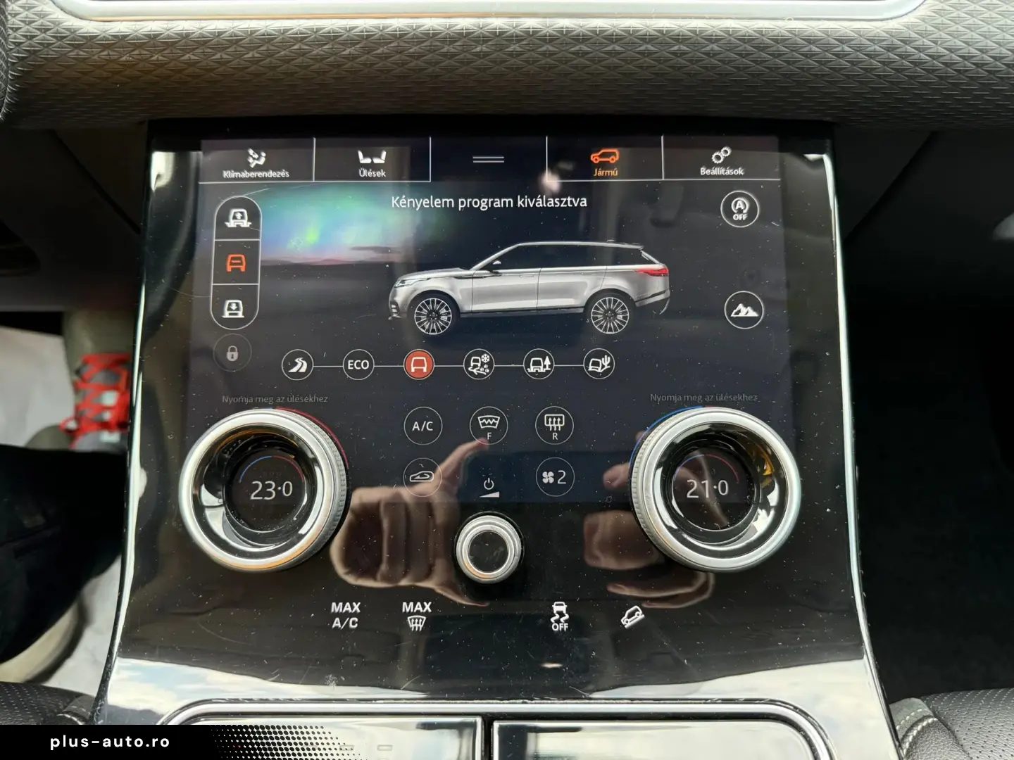 Land-Rover Range-Rover-Velar