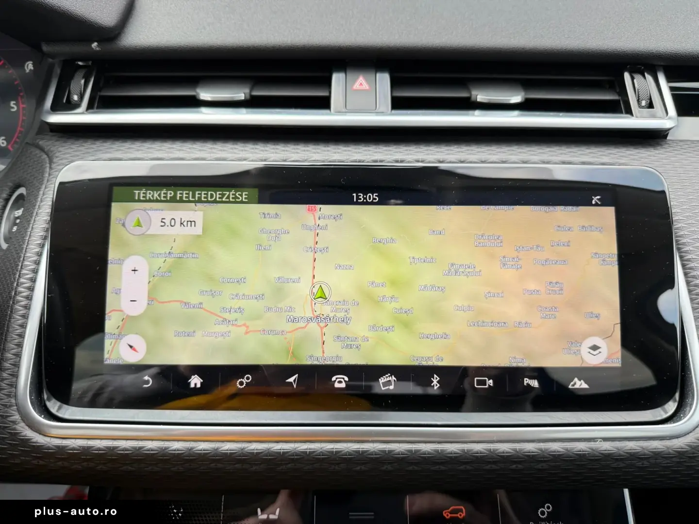 Land-Rover Range-Rover-Velar