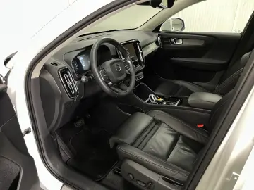 Volvo Xc-40