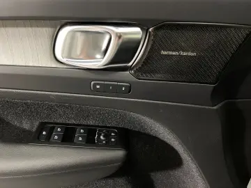 Volvo Xc-40
