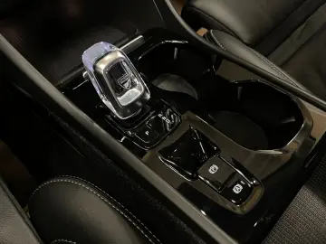 Volvo Xc-40
