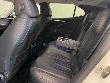 Ds-Automobiles Dsa-Ds4