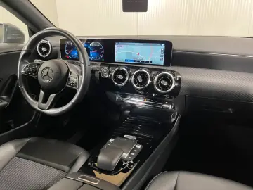 Mercedes-Benz Cla-200