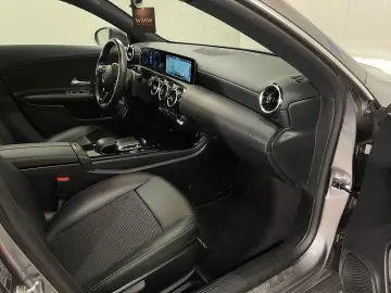 Mercedes-Benz Cla-200