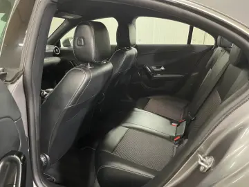 Mercedes-Benz Cla-200