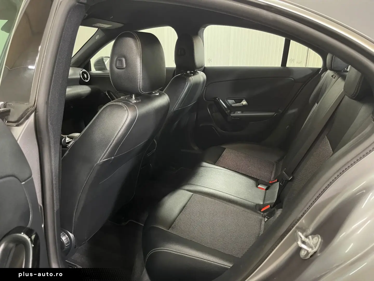 Mercedes-Benz Cla-200