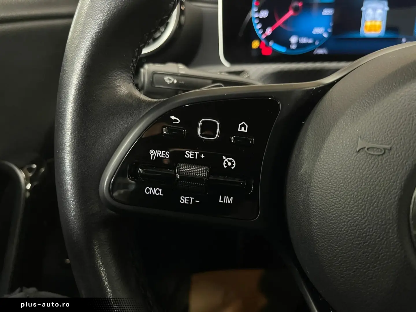 Mercedes-Benz Cla-200