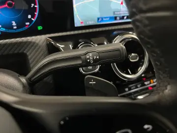 Mercedes-Benz Cla-200