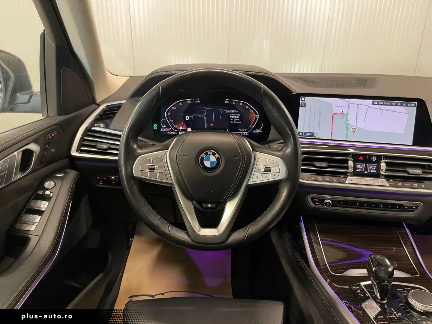 Bmw X-7