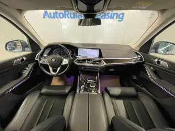Bmw X-7