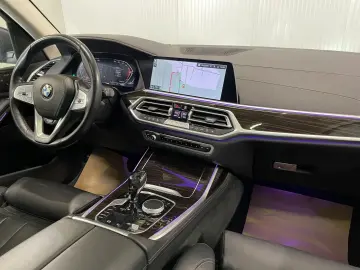Bmw X-7
