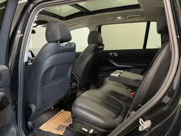 Bmw X-7