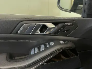 Bmw X-7