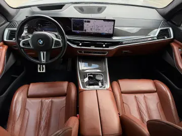 Bmw X-7