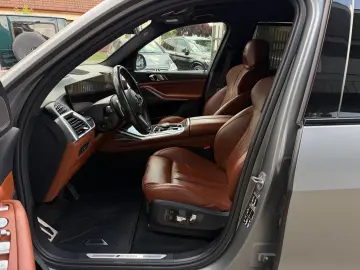 Bmw X-7